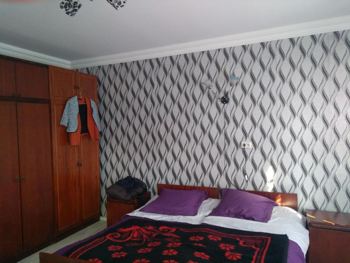 9 Plus - Orbeli Buitenkant foto