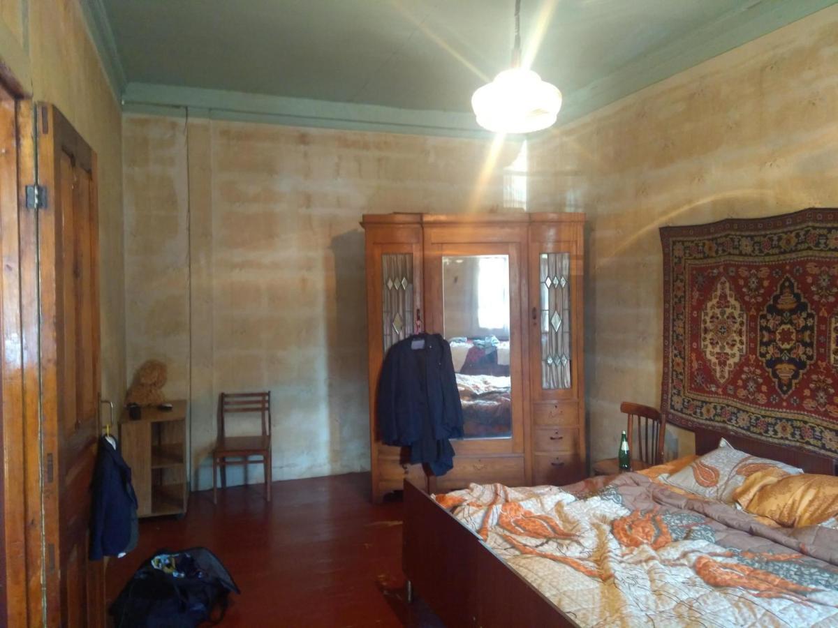 9 Plus - Orbeli Buitenkant foto