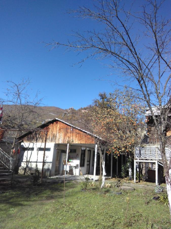 9 Plus - Orbeli Buitenkant foto